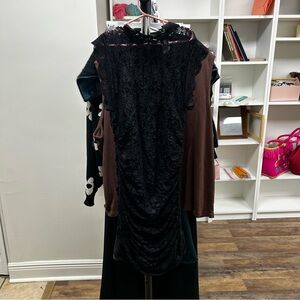 Brand: Aggie, 100% nylon, lace style body con dress, size large